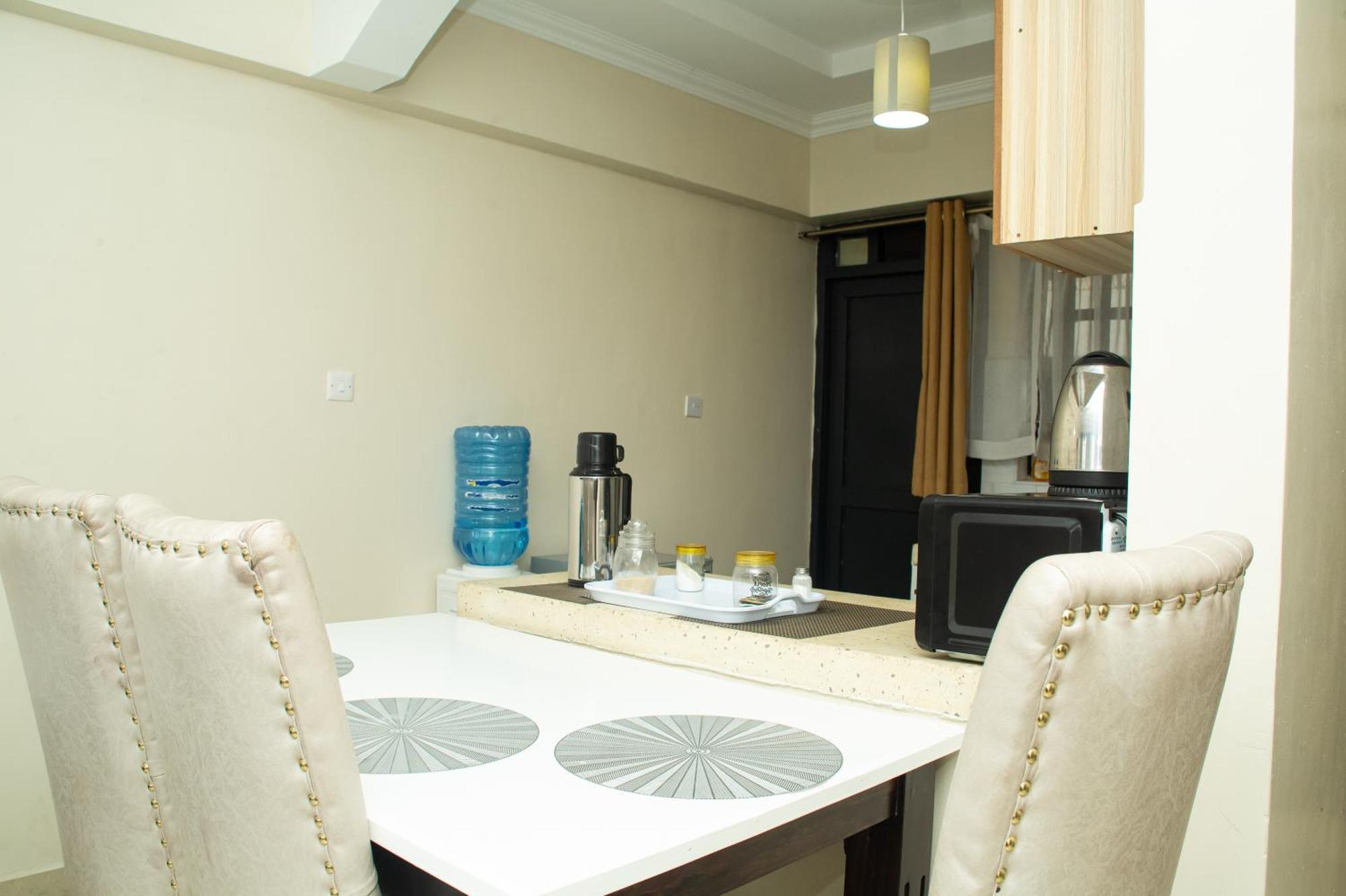 Cosy Flamingo Furnished Apartments Nakuru Exterior photo